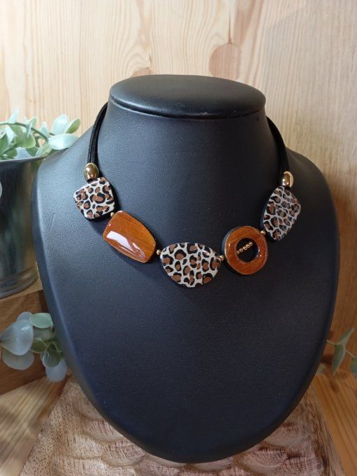 Collier tour de cou polymère sauvage doré