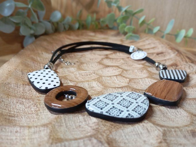 Collier tour de cou polymère bois et motifs variés
