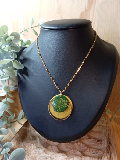 Collier pendentif cabochon fimo lentille or et kaki avec feuilles de ginko 