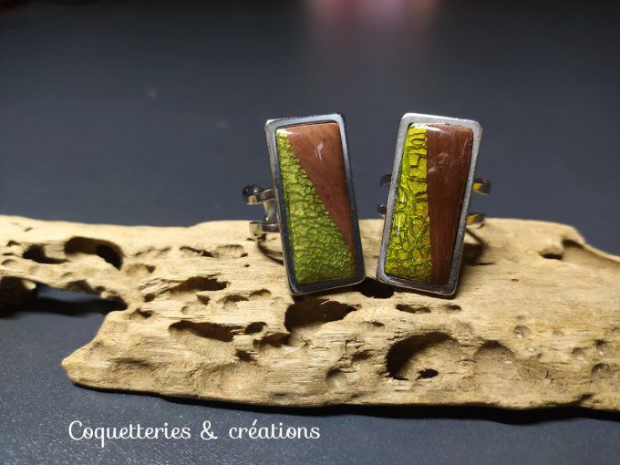 bague polymère, rectangle, vert craquelé métallisé  et bois