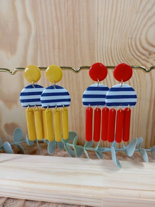 Collection "Horizon Marin" – Boucles d’Oreilles Géométriques Marinière (Duo Rouge & Jaune)