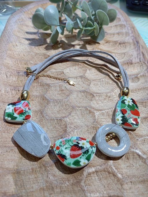 Collier tour de cou "Jardin Fraisier" en argile polymère - Finition Dorée ou Argentée au choix