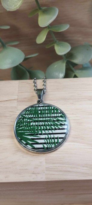 Collier pendentif cabochon fimo lentille 